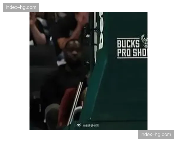 字母哥转换进攻占比居高不下,阵地战破局手段仍需丰富 字母哥转换进攻占比居高不下,阵地战破局手段仍需丰富